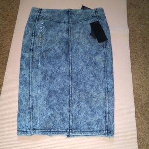 Mid skirt